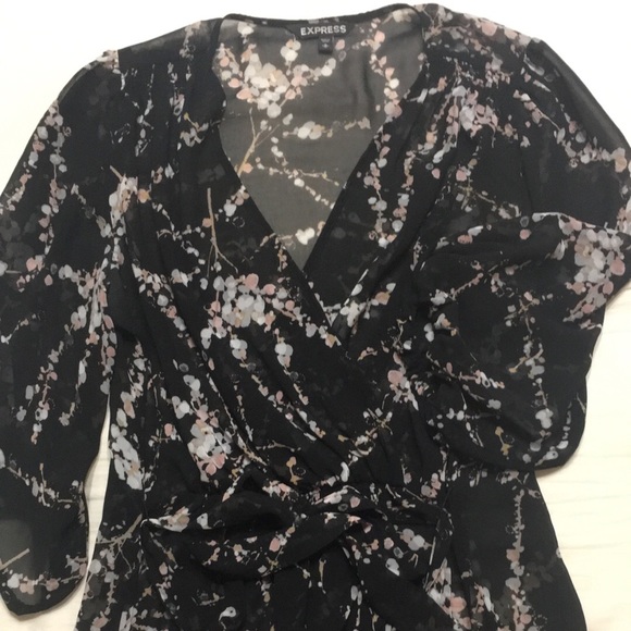 Express Floral Blouse - Picture 1 of 2